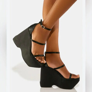 AZALEA WANG TOUCH THE SKY WEDGE SANDAL IN Black Sz 9